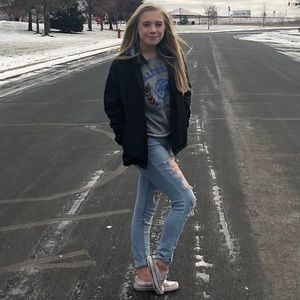 Meet your Posher, Julia